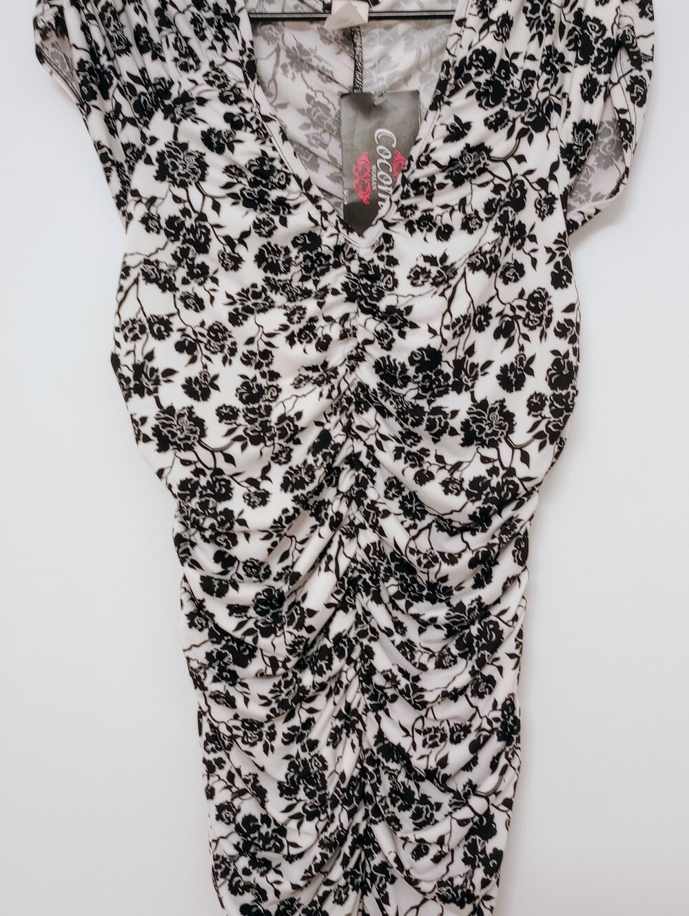 Cocomo Black & White Floral V-Neck Ruched Tunic